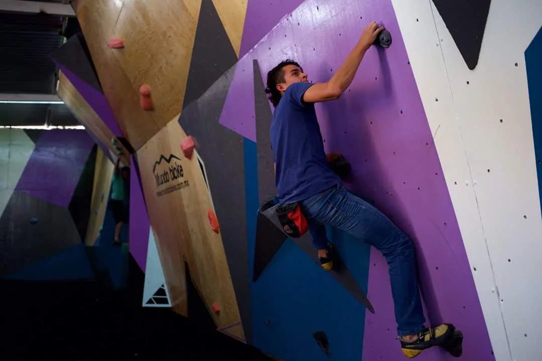 Imagen del archivo de «Mundo Bloke reinagura y lleva más escalada a Irapuato, Guanajuato».