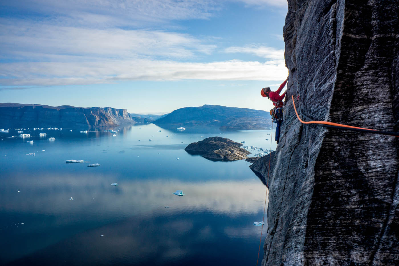 _DSC2846.jpg Sean and Ben are happy to be alive are happy to be alive on the funky tower in Baffin Island.